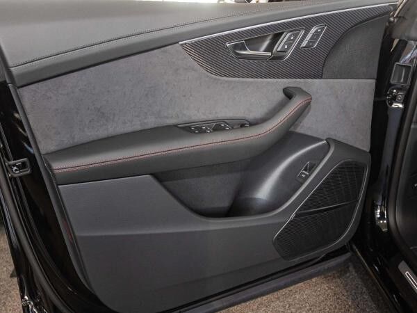 Audi RS Q8 performance 640PS AHK Panorama HuD HD-Matrix