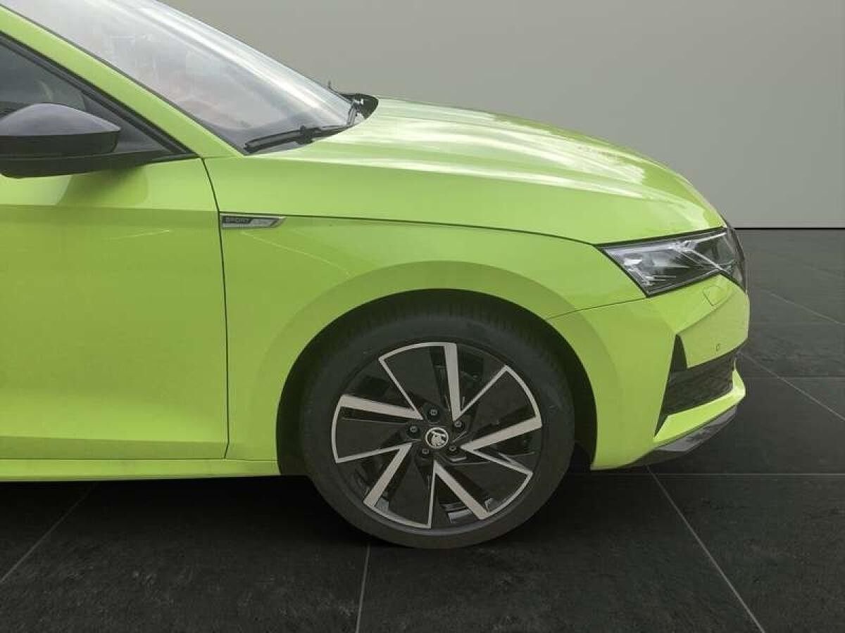 Skoda Octavia COMBI 1.5 TSI MHEV DSG SPORTLINE