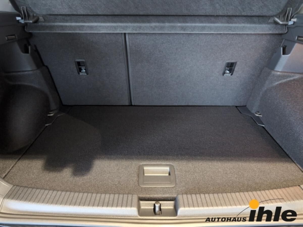 Volkswagen T-Cross 1,0 TSI Life AHK+R-KAMERA+GJ-REIFEN+SITZHZG