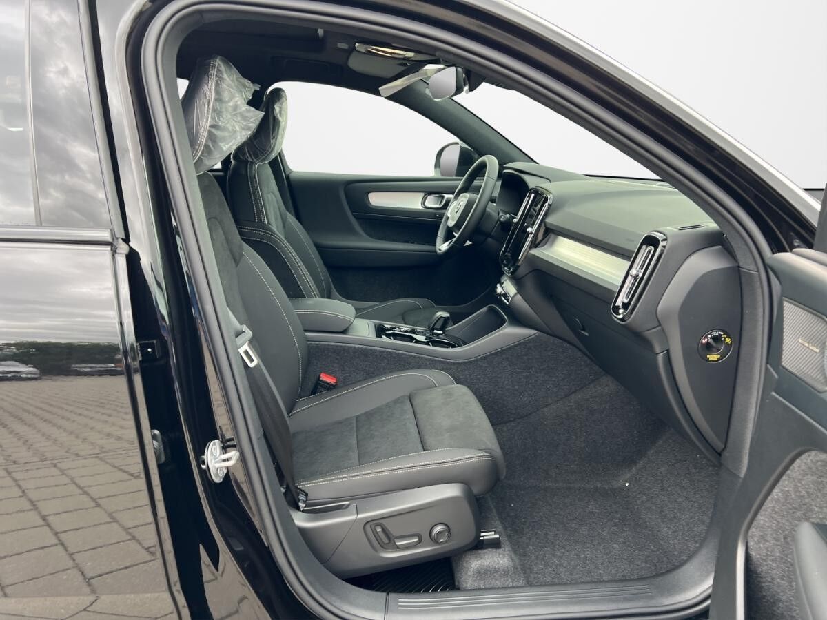 Volvo XC40 Ultra Black Edition ACC+LED+Navi+SD+SHZ