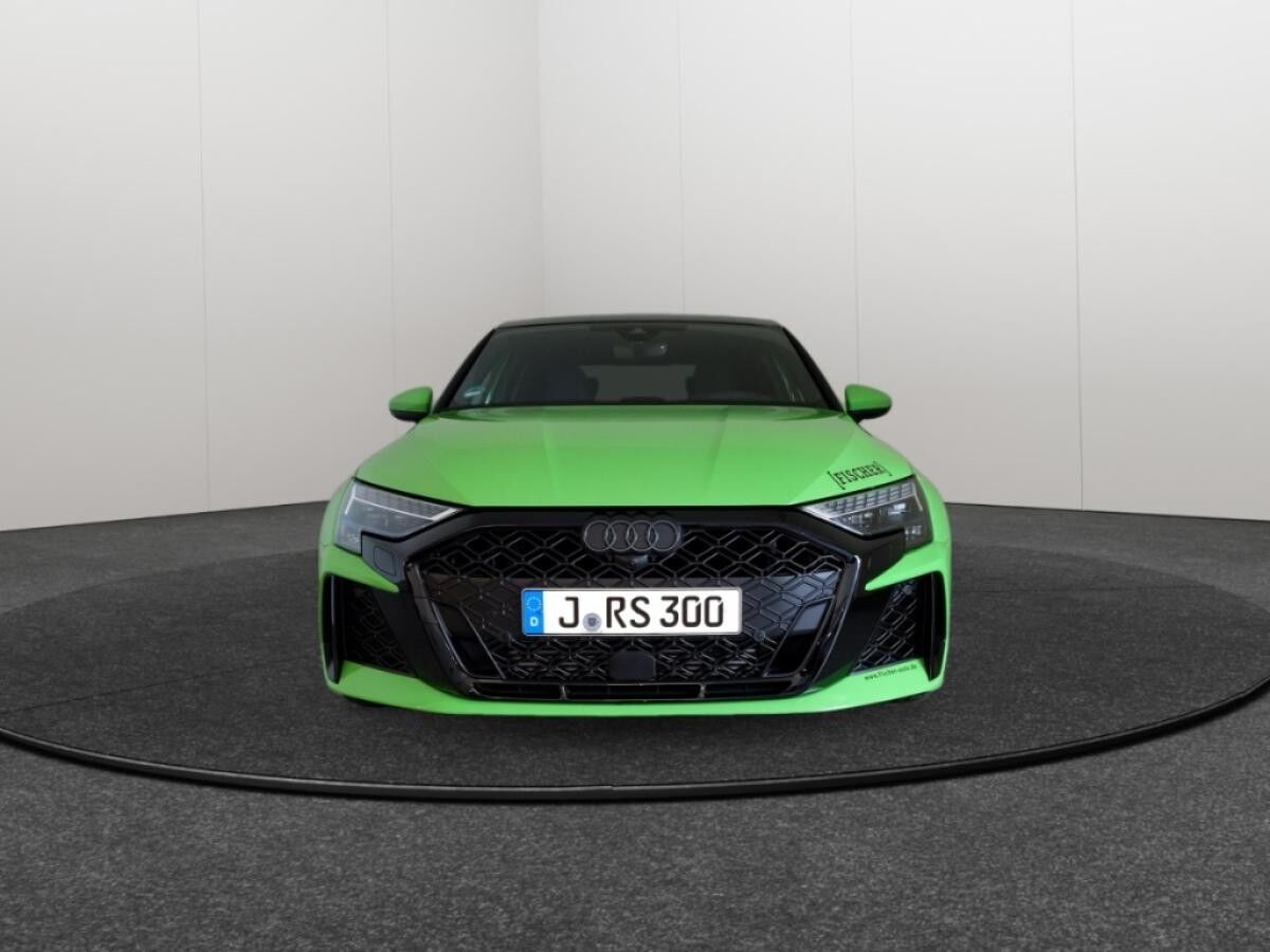 Audi RS3 Limousine Matrix*Nappa*RSSportabgasanlage*Pano-sofort verfügbar