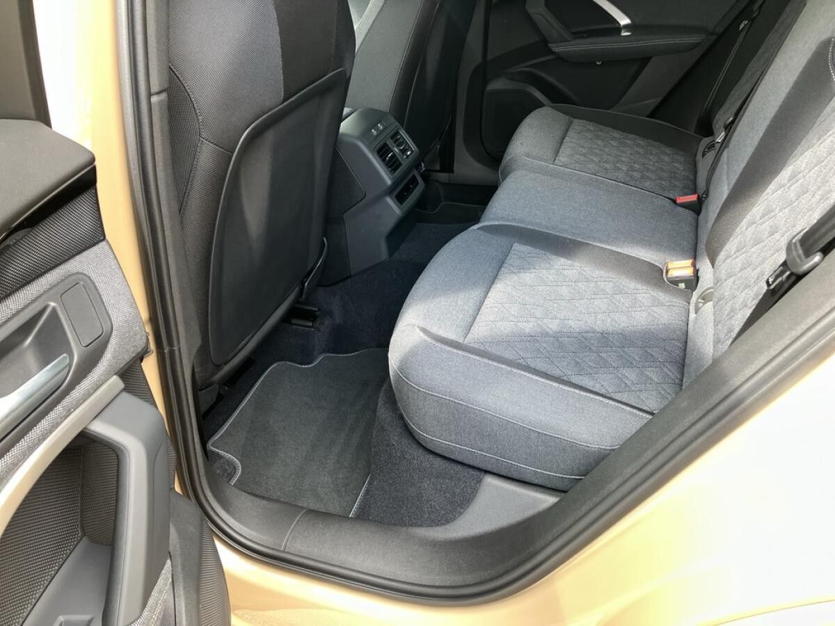 Audi Q5 SUV TFSI S tronic |  Sonderabnehmer