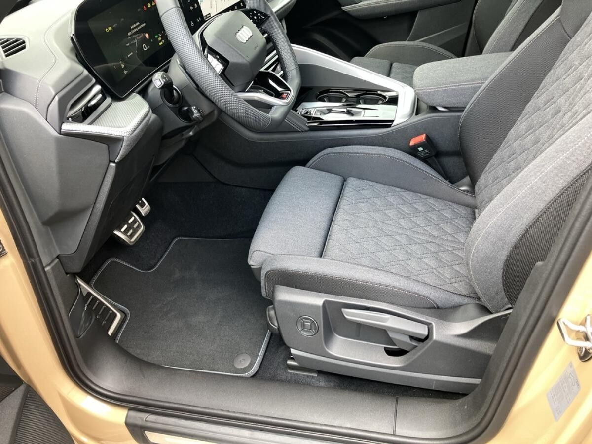 Audi Q5 SUV TFSI S tronic |  Sonderabnehmer