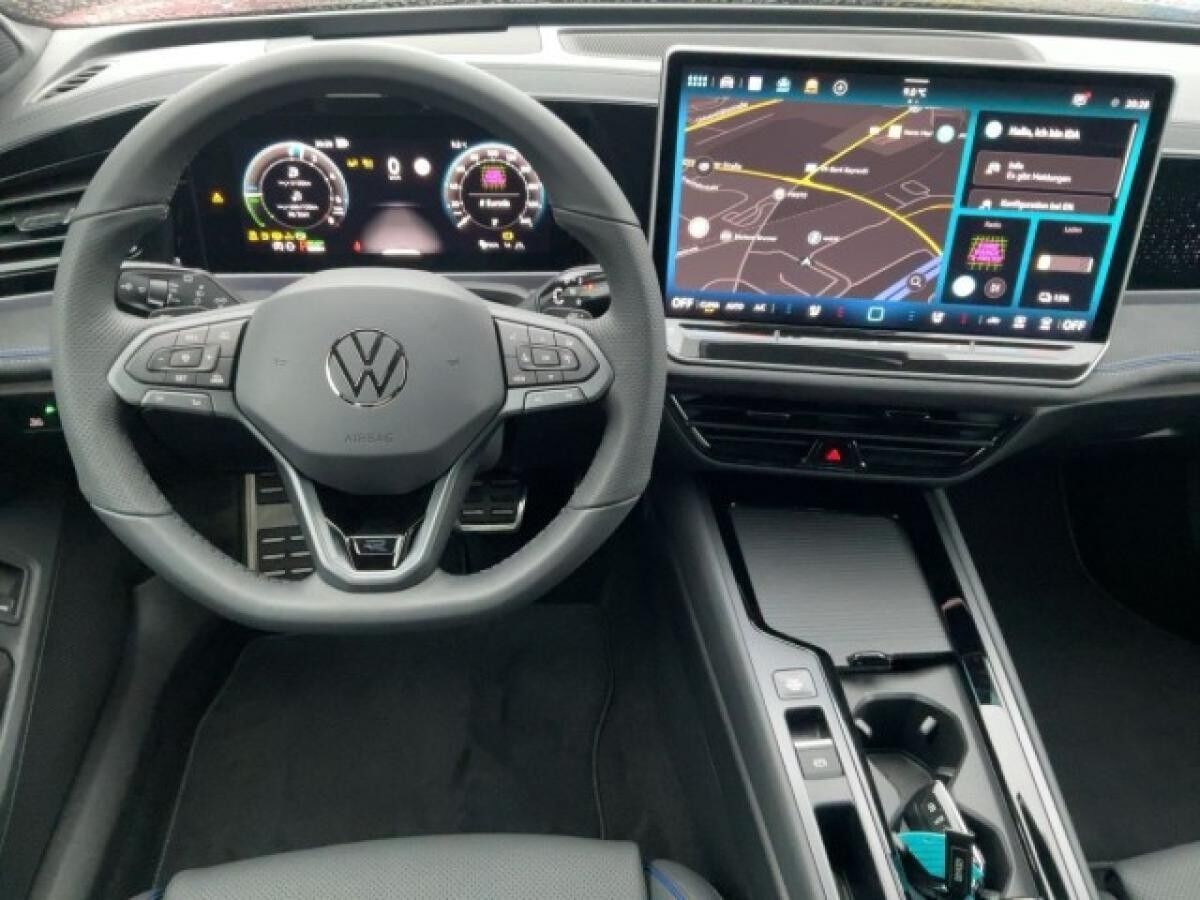 Volkswagen Passat R-Line 1.5 eHybrid **SOFORT VERFÜGBAR**