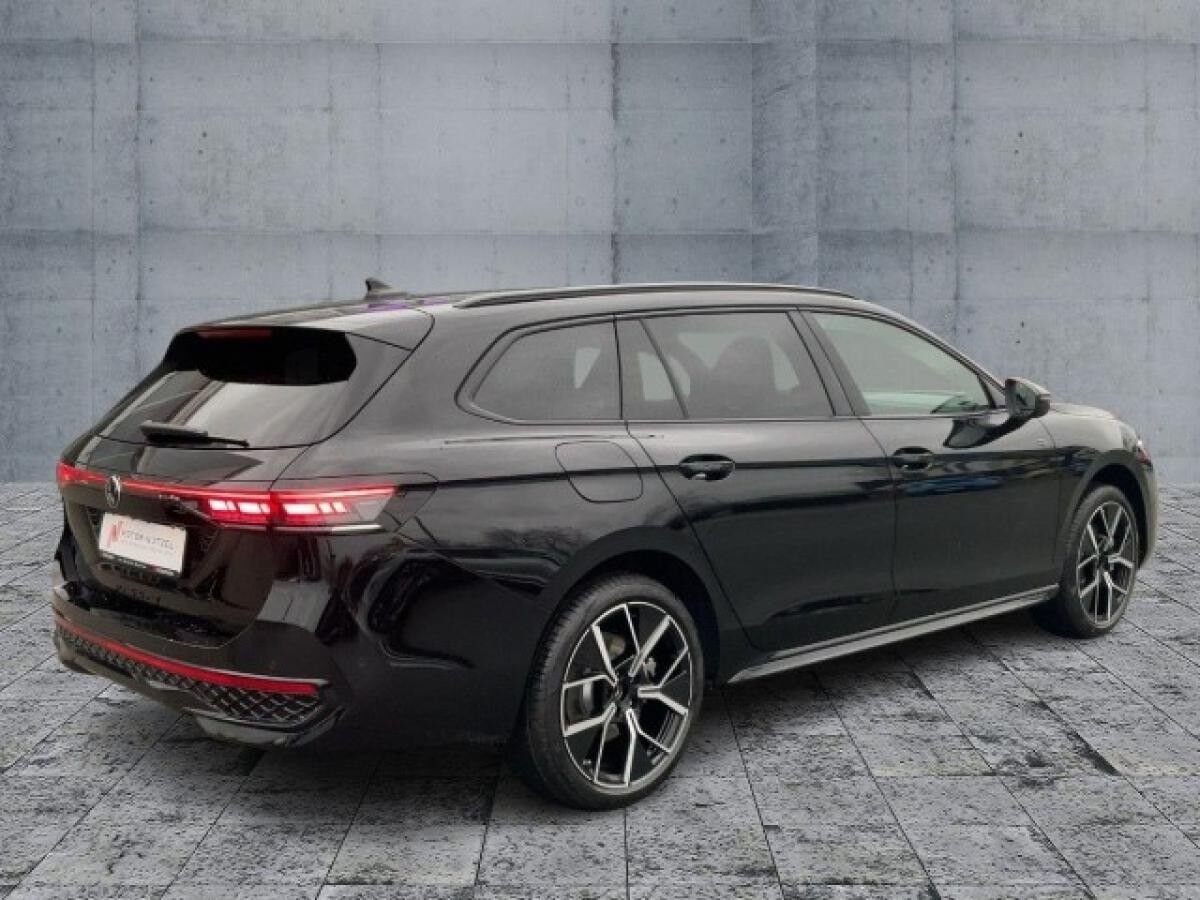 Volkswagen Passat R-Line 1.5 eHybrid **SOFORT VERFÜGBAR**