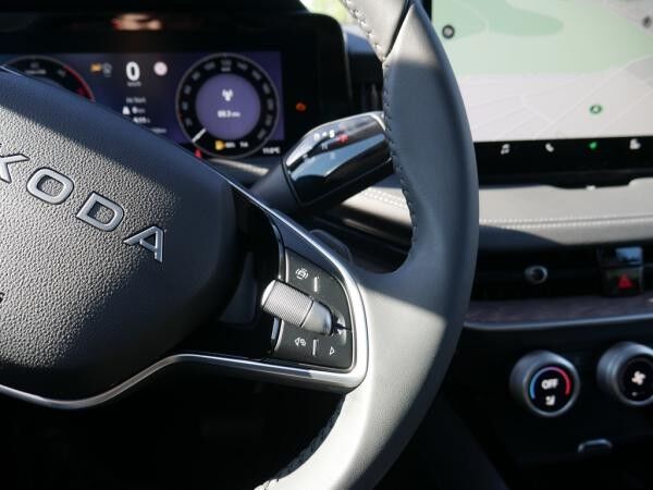 Skoda Superb Combi L&K 2.0 TDI 4x4 - HUD PANO MATRIX-LED *SN273*