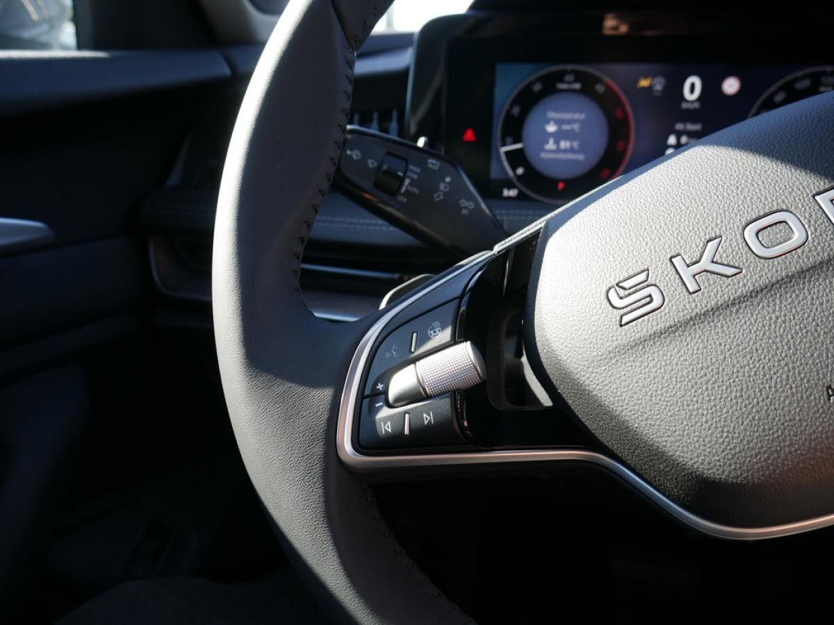 Skoda Superb Combi L&K 2.0 TDI 4x4 - HUD PANO MATRIX-LED *SN861* Skoda Superb Combi L&K 2.0 TDI 4x4 - HUD PANO MATRIX-LED *SN861*