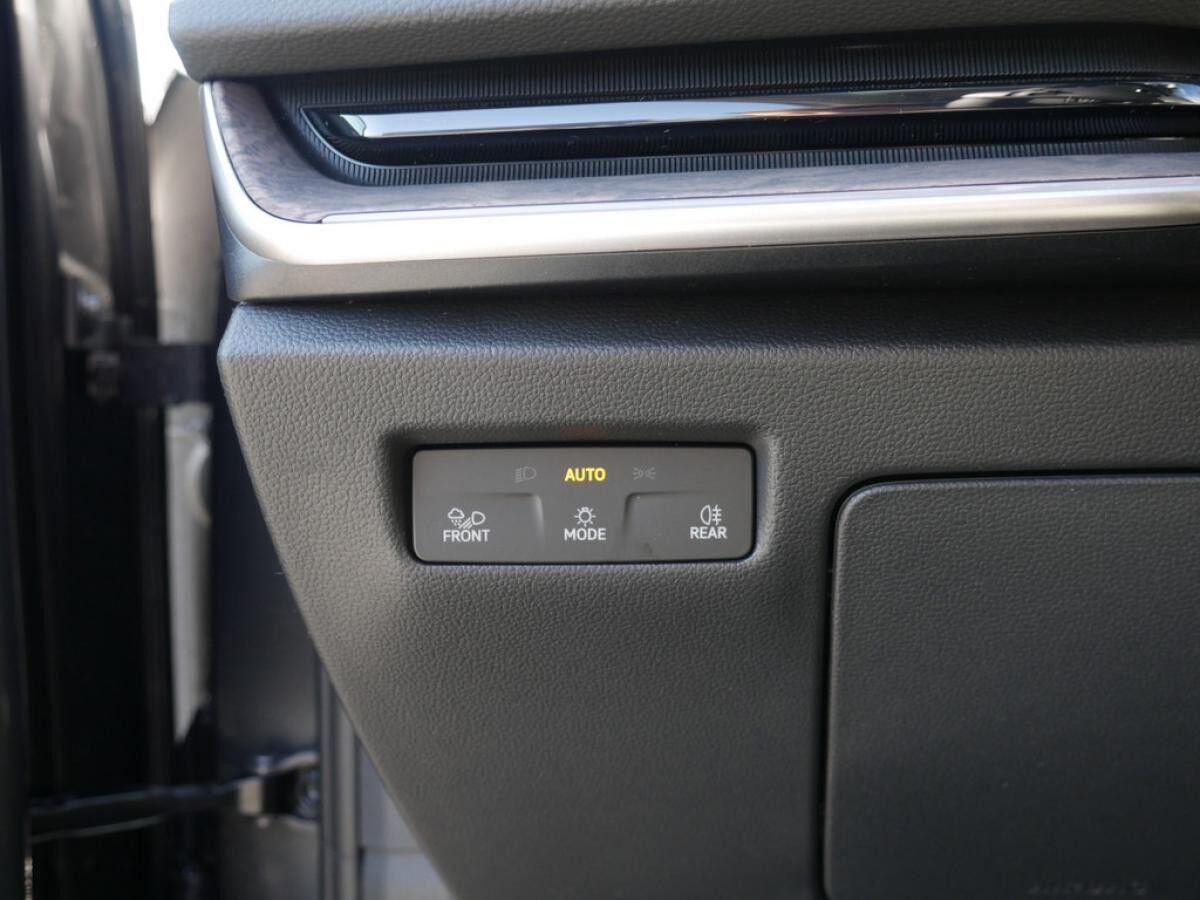 Skoda Superb Combi L&K 2.0 TDI 4x4 - HUD PANO MATRIX-LED *SN861* Skoda Superb Combi L&K 2.0 TDI 4x4 - HUD PANO MATRIX-LED *SN861*