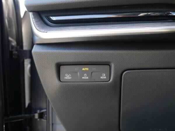 Skoda Superb Combi L&K 2.0 TDI 4x4 - HUD PANO MATRIX-LED *SN273*
