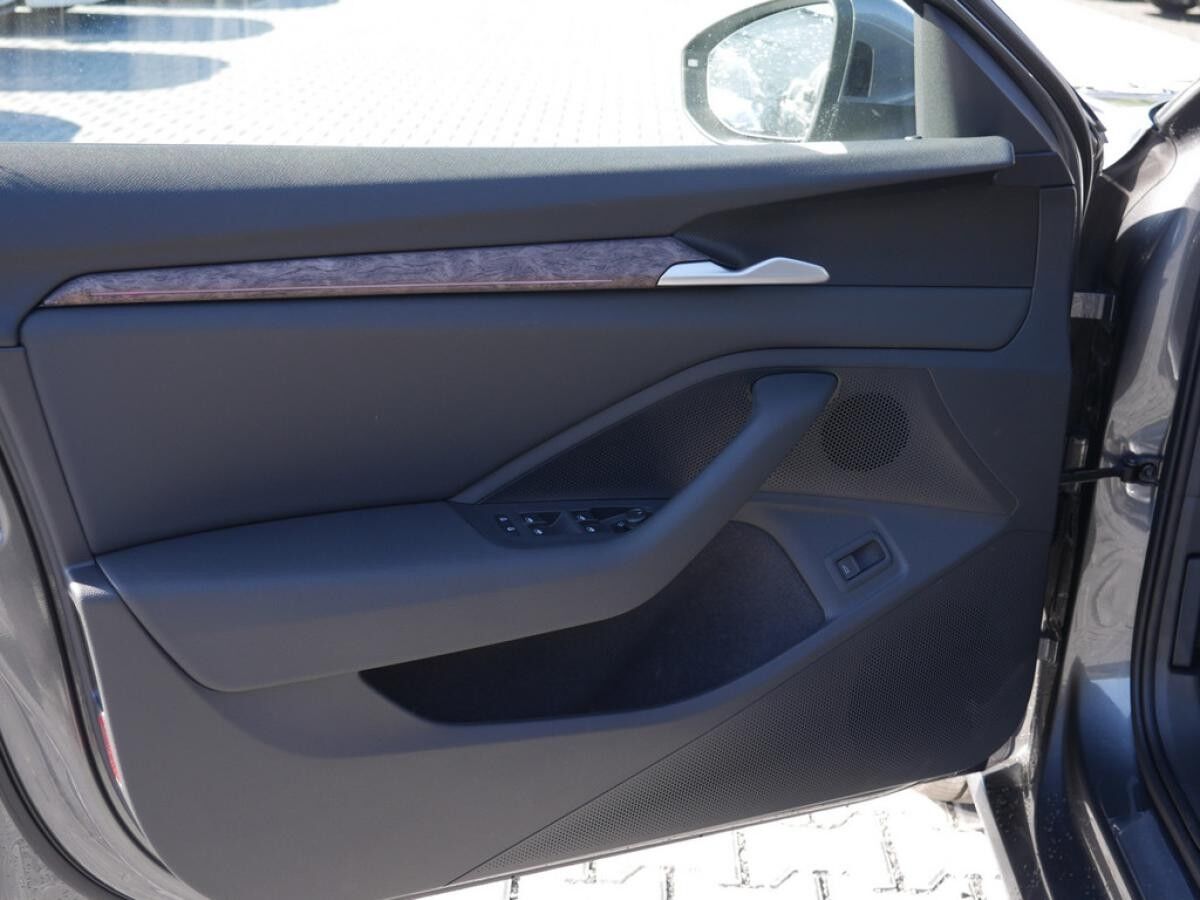 Skoda Superb Combi L&K 2.0 TDI 4x4 - HUD PANO MATRIX-LED *SN861* Skoda Superb Combi L&K 2.0 TDI 4x4 - HUD PANO MATRIX-LED *SN861*