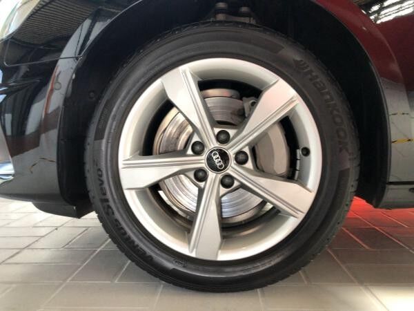 Audi A4 Limousine advanced 40 TDI quattro NAVI STHZ