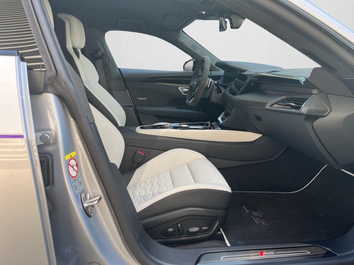 Audi e-tron GT RS ICE Edition