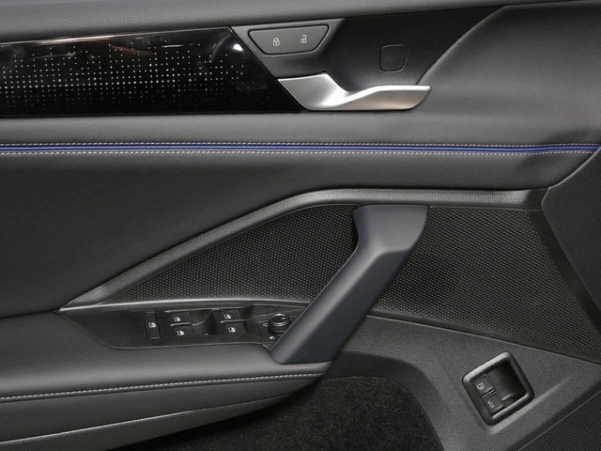 Volkswagen Tiguan R-Line 1.5 eHybrid OPF 6-Gang-DSG