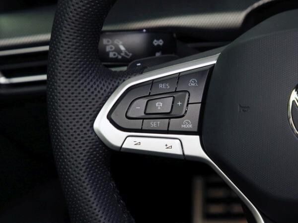 Volkswagen Golf R-Line 1.5 eTSI OPF 7-Gang-DSG