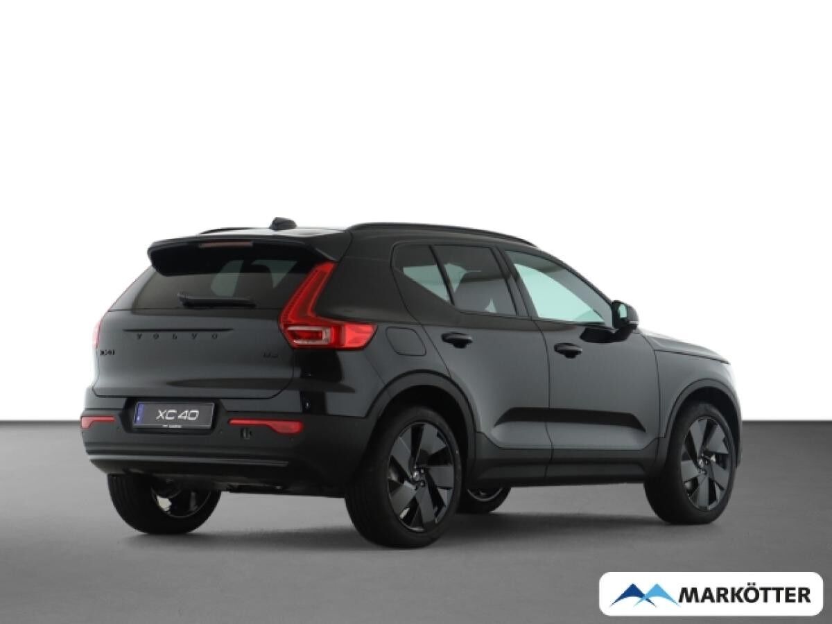 Volvo XC40 Plus Black Edition B3/360° Kamera/Frontscheibenheizung