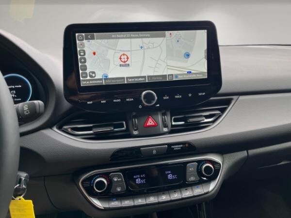 Hyundai i30 1.5 Advantage🚀| Automatik | Panorama | Rückfahrkamera | Navi | Klimaauto. | ISOFIX