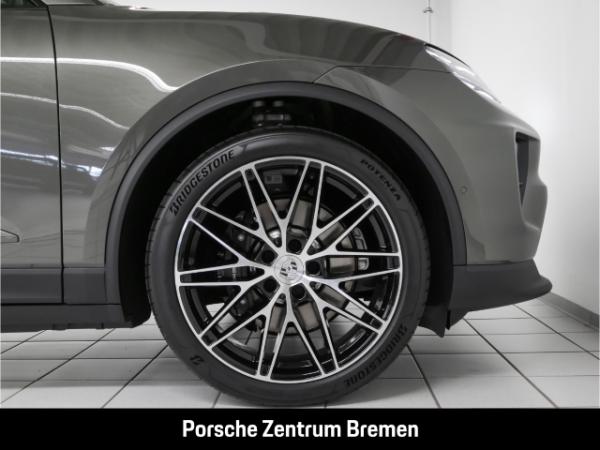 Porsche Macan 4S Sportpaket Luftfederung  AHK-el. klappb. El. Panodach