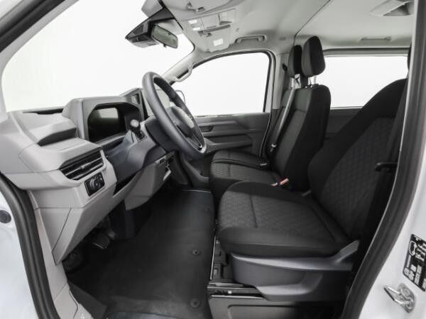 Volkswagen Transporter T7 Kombi 2.0 TDI KR AHK Ganzjahresreifen