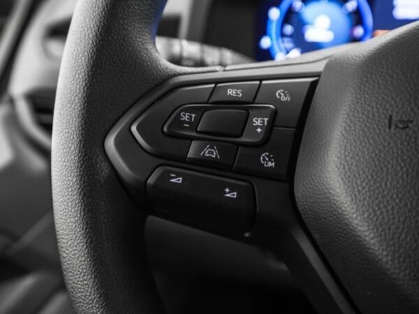 Volkswagen Transporter T7 Kombi 2.0 TDI KR AHK Ganzjahresreifen