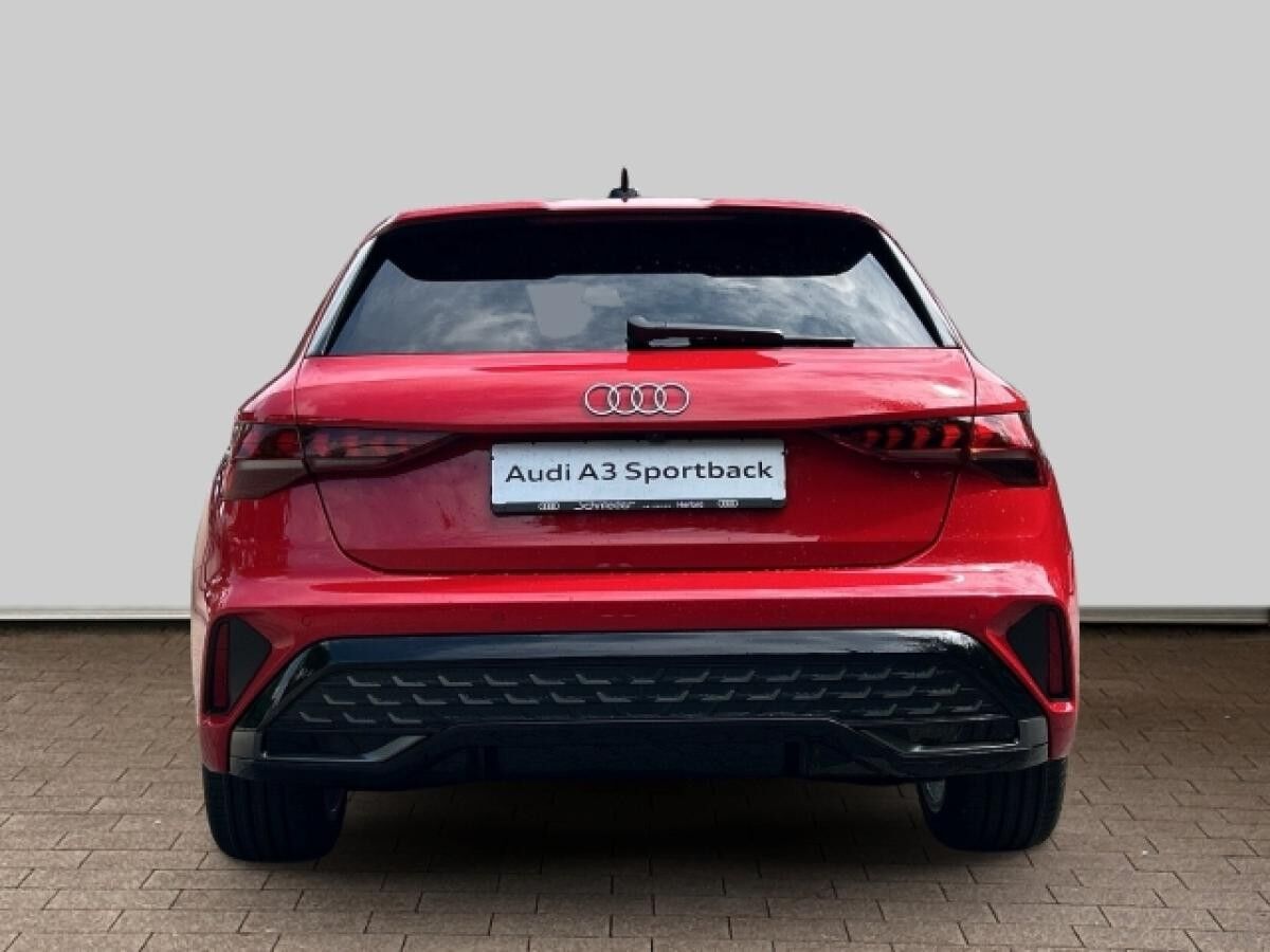 Audi A3 Sportback 40 TFSI e 150 kW S-LINE+PANO+NAVI+LEDER+VIRTUAl