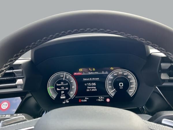 Audi A3 Sportback 40 TFSI e 150 kW S-LINE+PANO+NAVI+LEDER+VIRTUAl