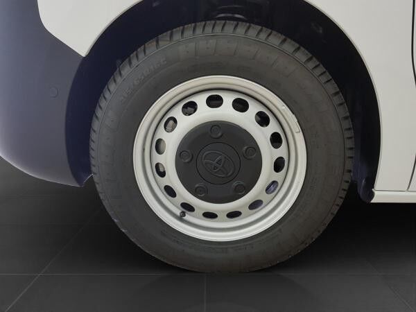 Toyota Proace 120 PS L1 Meister Navi (Flügeltüren/verglast) **Engelbart-Aktion**