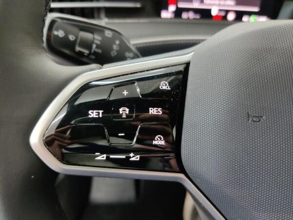 Volkswagen ID.7 Tourer Pro S h/AHK/Matrix/WäPu/01.30Garantie
