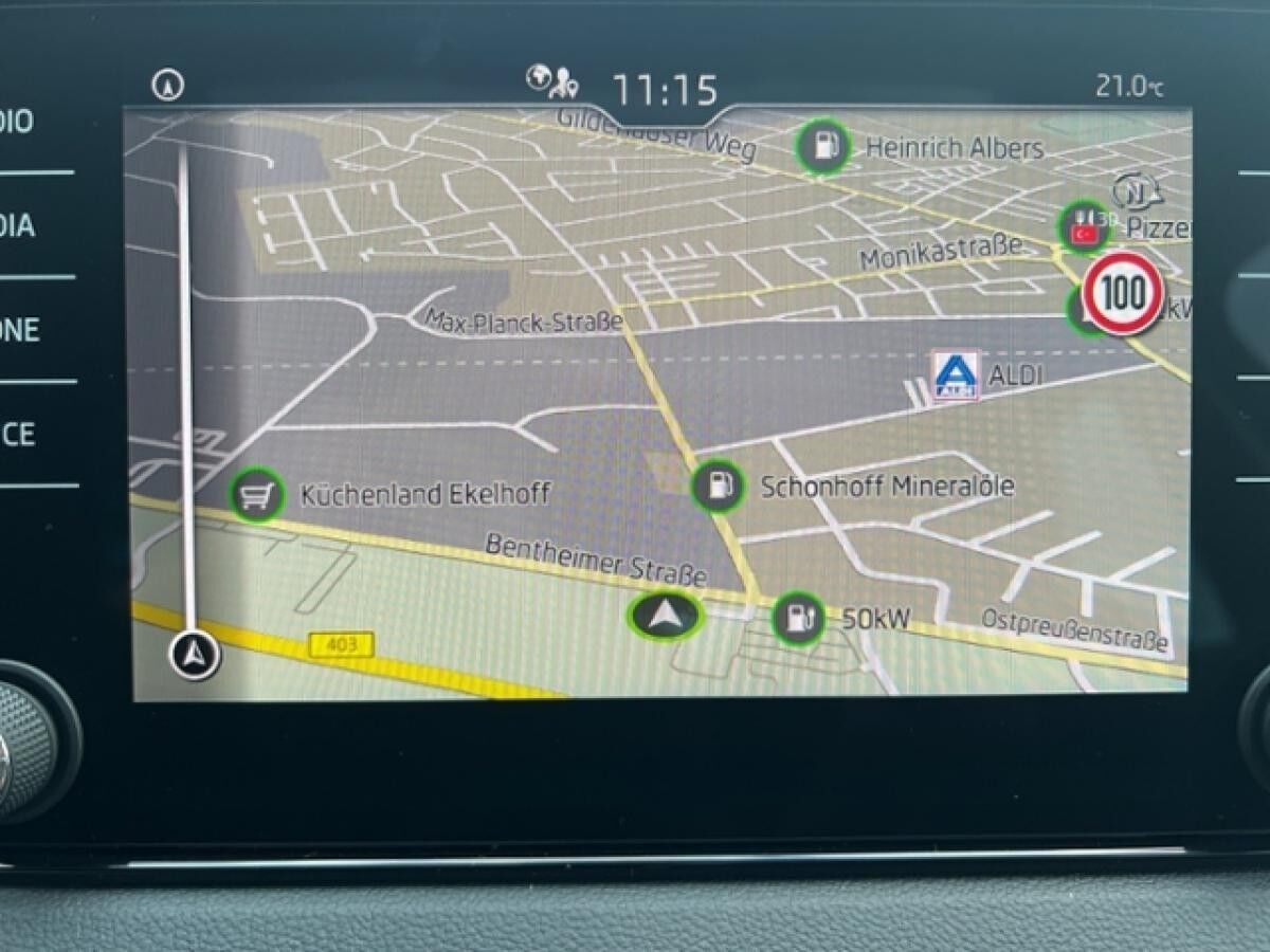 Skoda Karoq TOUR 2.0 TDI DSG*NAVI*PANO*RFK*AHK