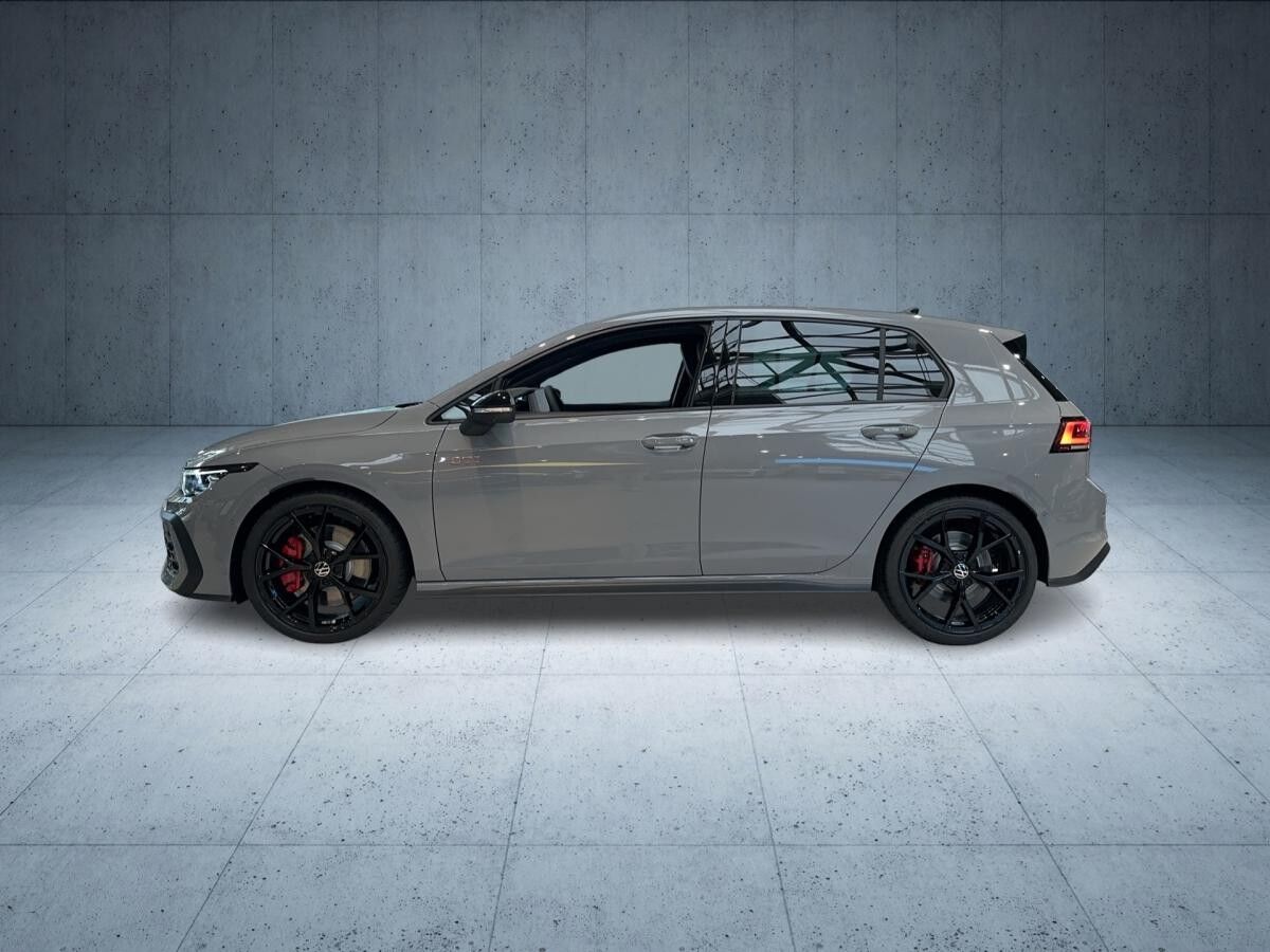 Volkswagen Golf GTI BlacStyle DSG 399 LED R-KAMERA