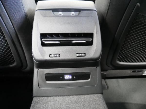 Audi A5 Limousine TDI quattro S tro. MATRIX AHK TECH+