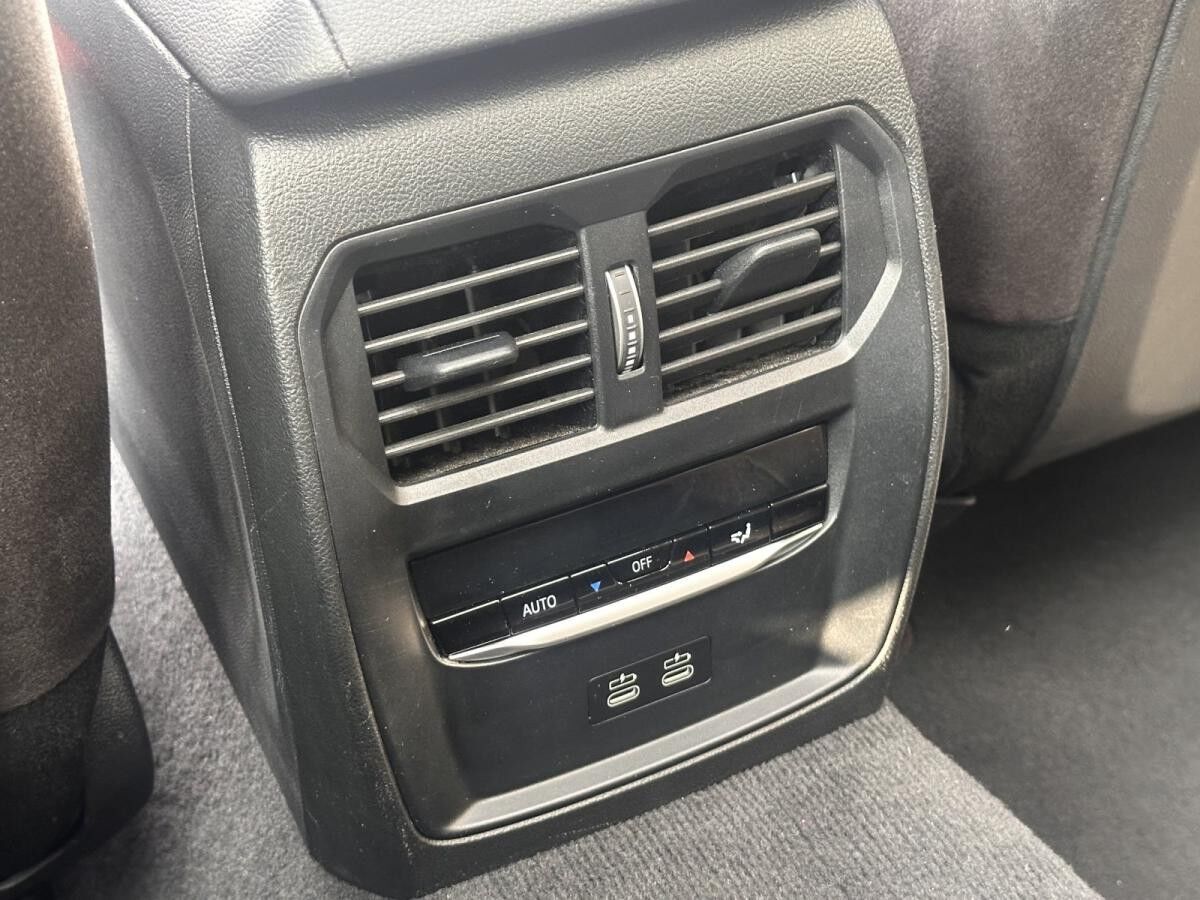 BMW 330 e Touring M Sport PRO //AHK Stop&Go FACELIFT