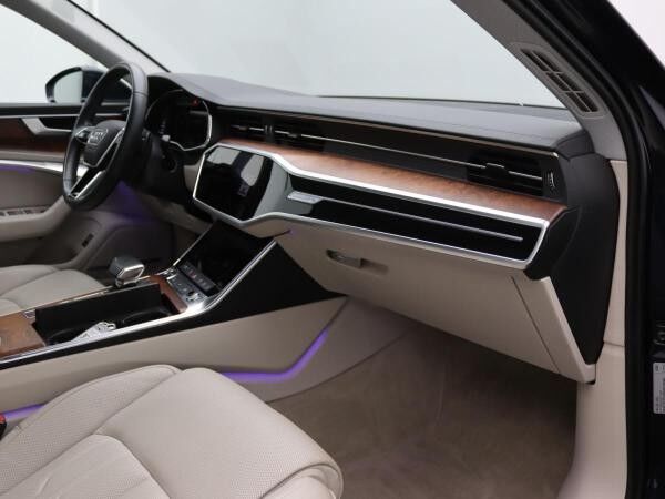 Audi A6 Limousine design 50 TDI quattro / Pano, AHK