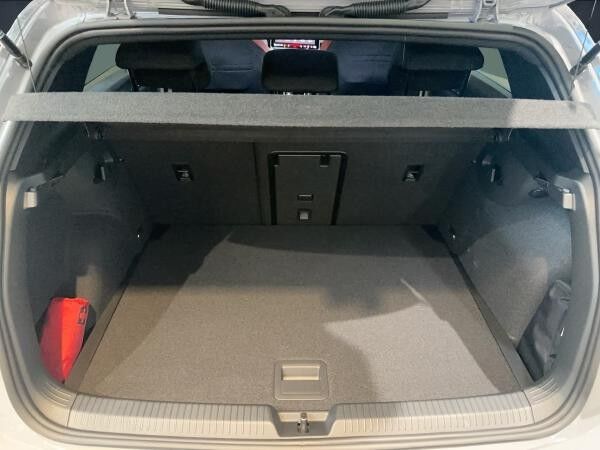 Volkswagen Golf GTI BlacStyle DSG 359 LED R-KAMERA