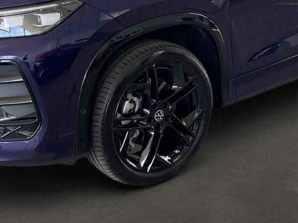 Volkswagen Tayron R-Line 1,5eHybrid OPF 360*KAM+AHK+PANO+HUD