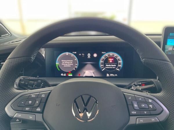 Volkswagen Tayron R-Line 1,5eHybrid OPF 360*KAM+AHK+PANO+HUD
