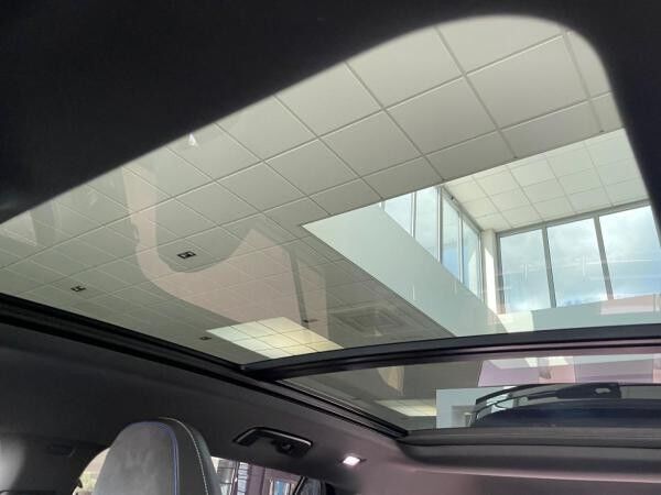 Volkswagen Tayron R-Line 1,5eHybrid OPF 360*KAM+AHK+PANO+HUD