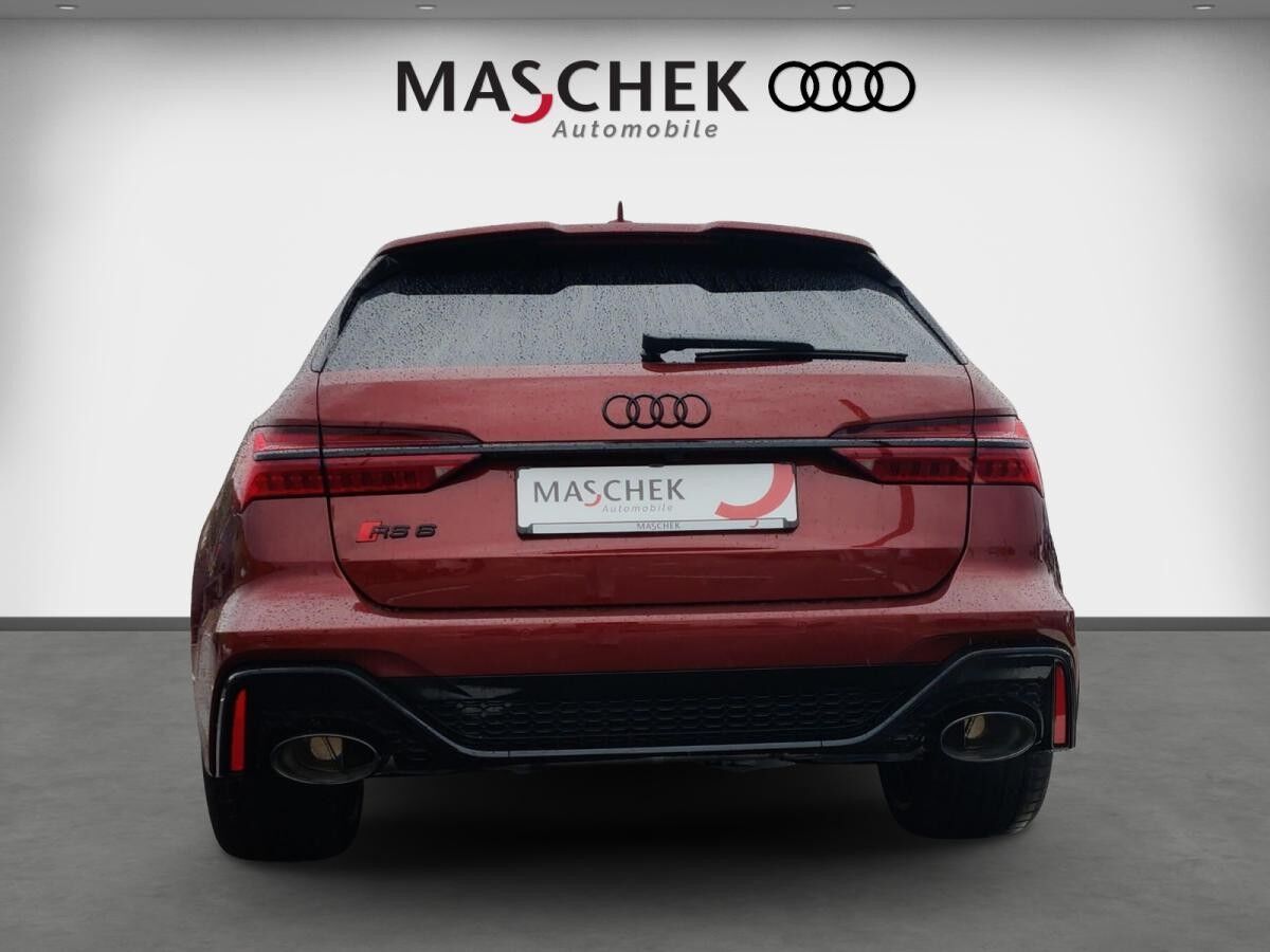 Audi RS6 Avant performance Keramik 305 AHK Pano HuD