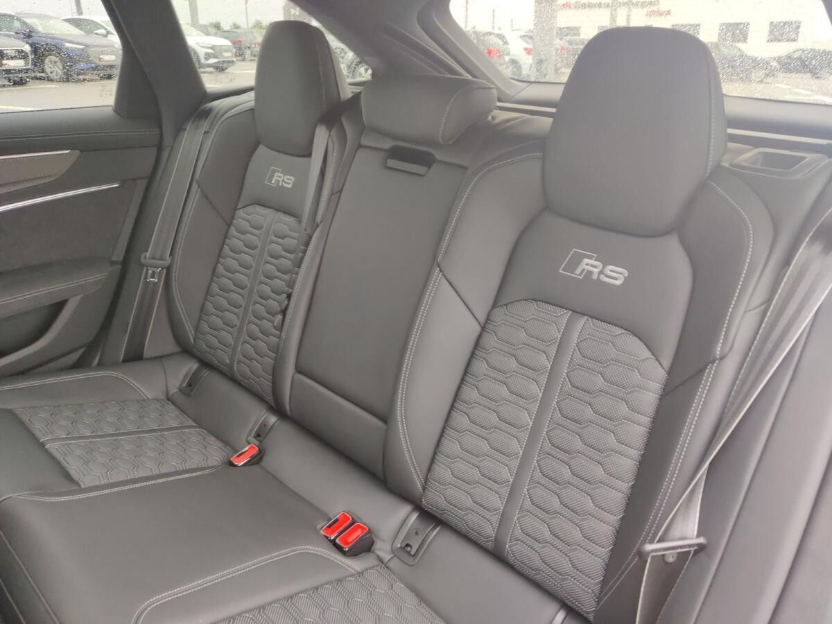 Audi RS6 Avant performance Keramik 305 AHK Pano HuD