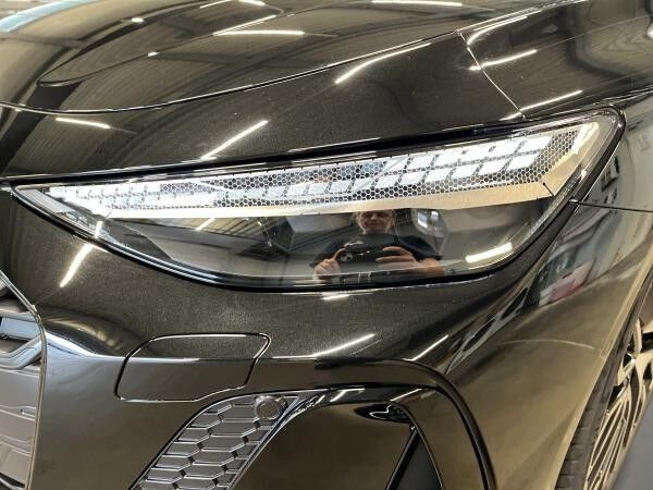 Audi A6 Avant e-hybrid quattro S tronic Matrix