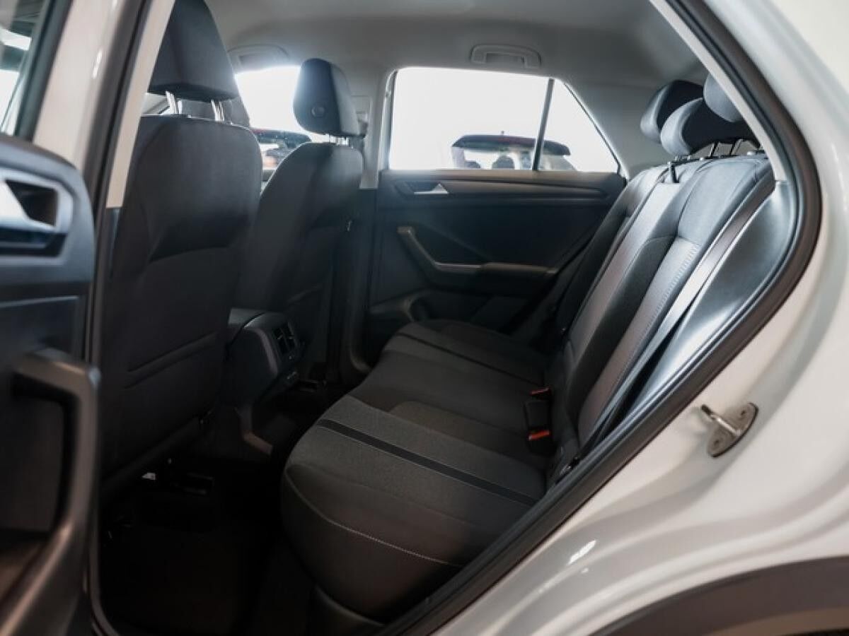 Volkswagen T-Roc 1,0 TSI Life R-Kamera ACC LED NaviMedia Parklenkassist