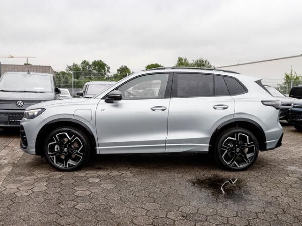 Volkswagen Tiguan "R-LINE" 1,5 l eHybrid 6-Gang-DSG AHK-WKR-IQ-DRIVE-LM20-MATRIX-NAVI