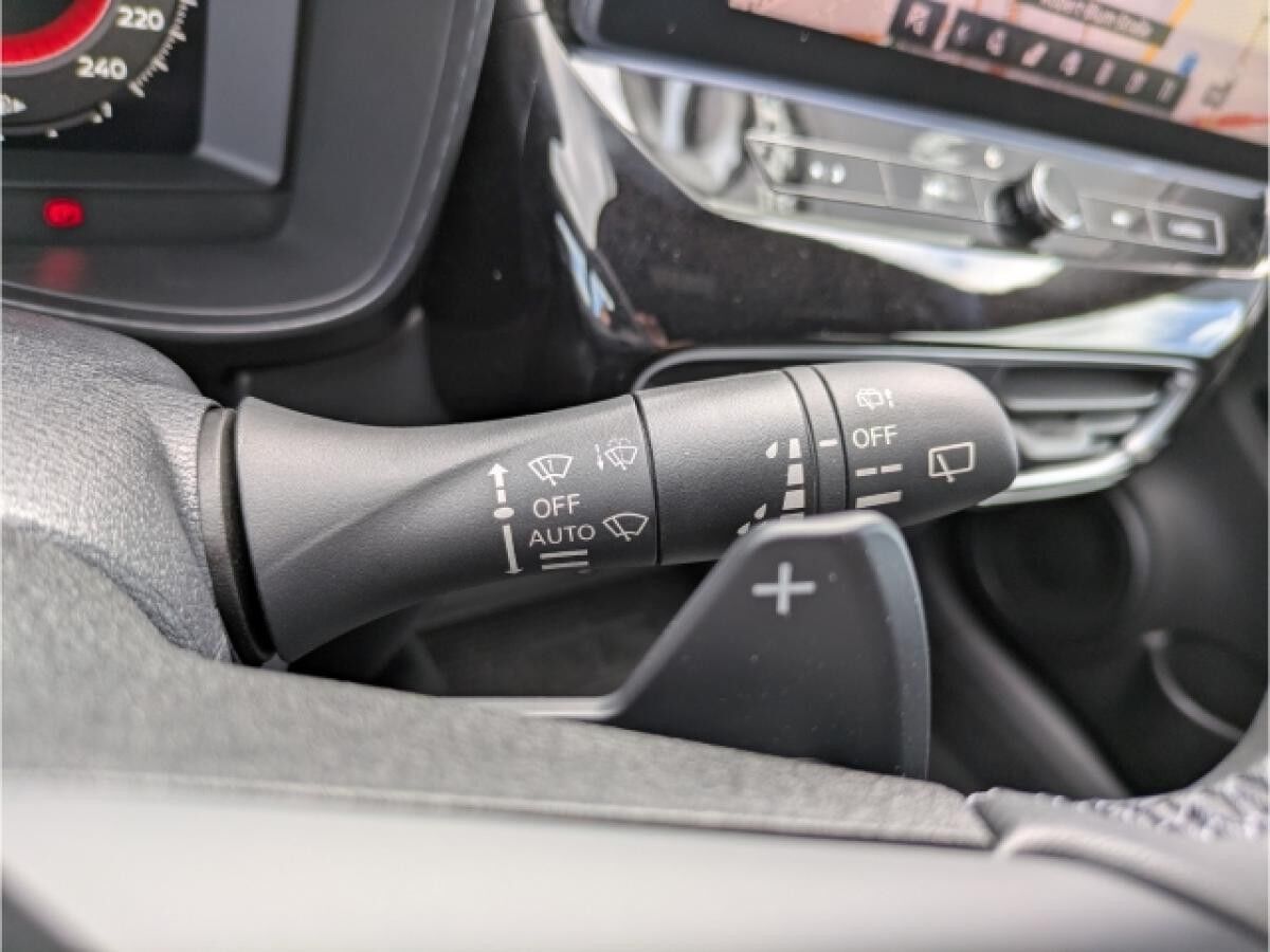 Nissan Juke TEKNA 1.0 DIG-T 114PS 7DCT Bose BFS 2-Farben Navi Leder digitales Cockpit Soundsystem