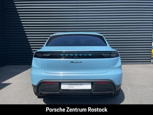 Porsche Macan 4