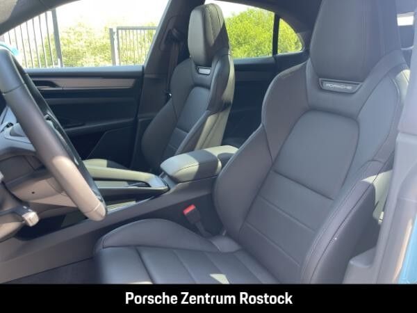 Porsche Macan 4