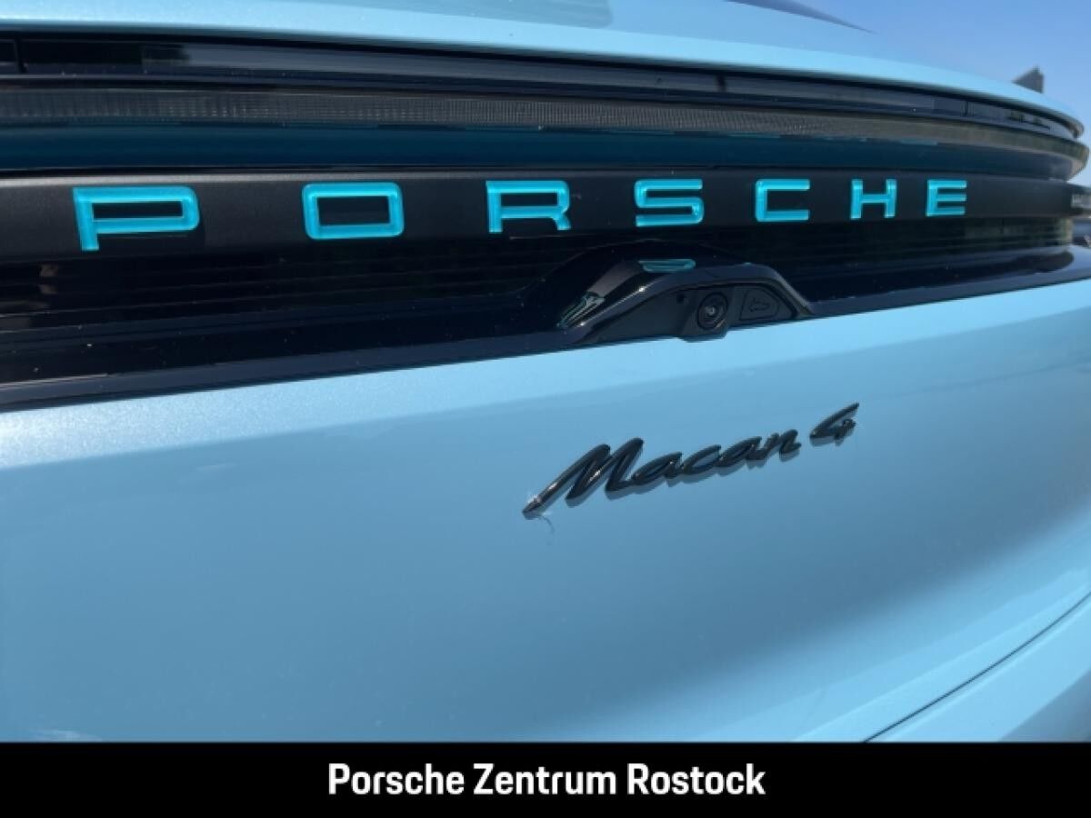 Porsche Macan 4