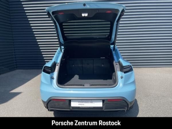 Porsche Macan 4