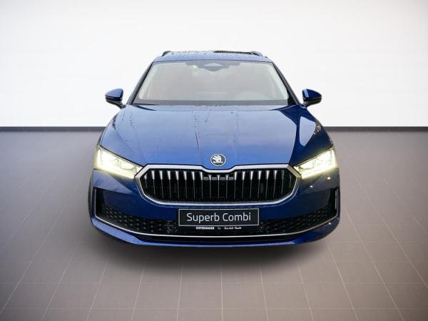 Skoda Superb Combi SELECTION 2.0TDI PANO.AHK.LICHT+SICHT.WINTER.FAMILIE