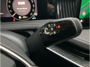 Skoda Superb Combi SELECTION 2.0TDI PANO.AHK.LICHT+SICHT.WINTER.FAMILIE