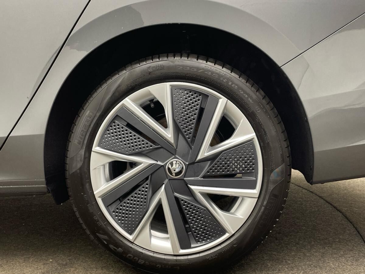 Skoda Superb Combi (NZ5)