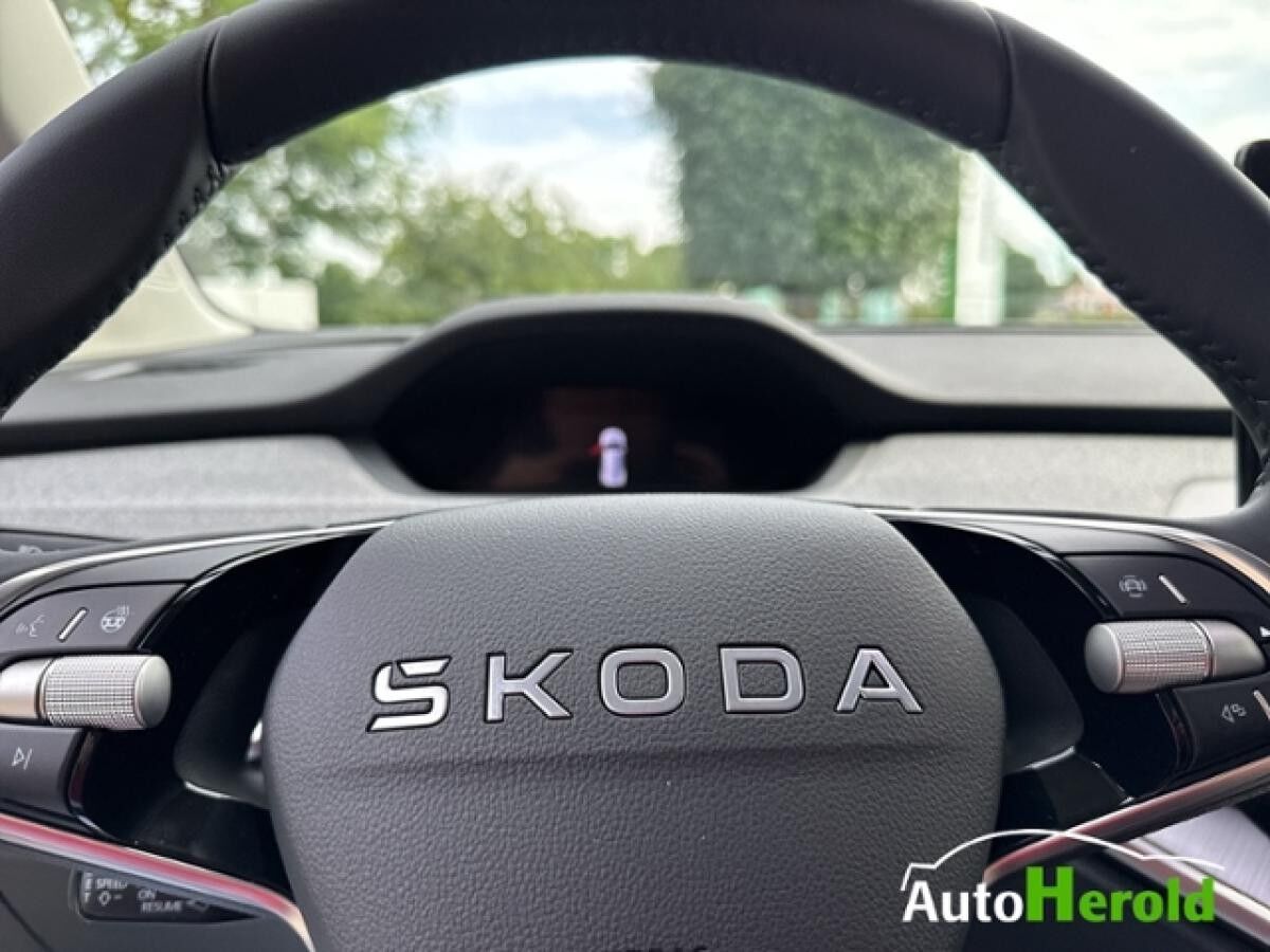 Skoda ENYAQ Enyaq 60 Loft *Black Deal*